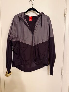 Nike purple zip up windrunner
